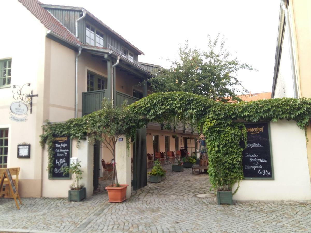 Отель Wirtshaus Sonnenhof Радебойль Экстерьер фото